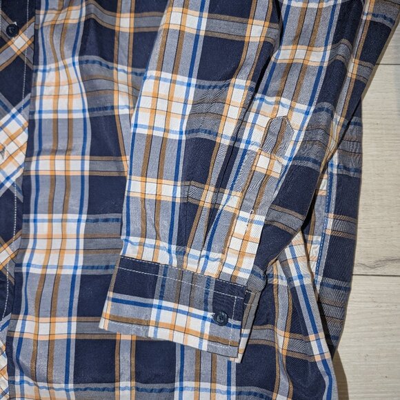 Mens Plus Size Plaid Checkered Button Front Shirt Size 5XL - Picture 4 of 6